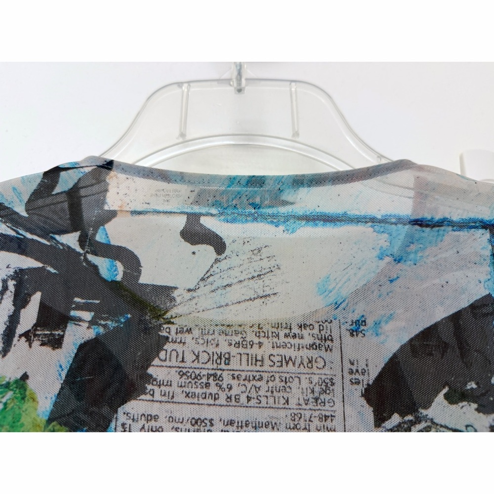 Alice + Olivia x Basquiat Delaina Mesh Top T Shirt Tee Confidential Collage M - Picture 9 of 10